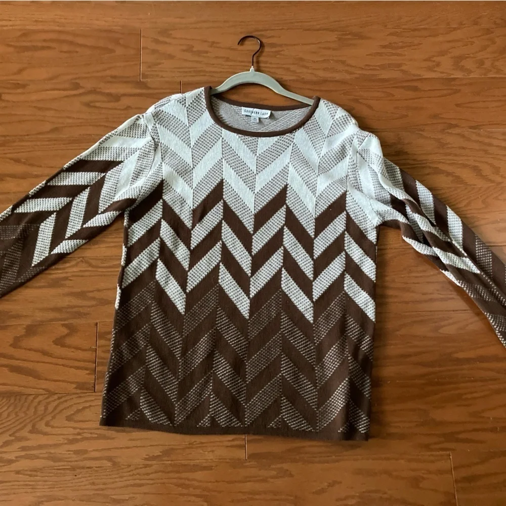 Southern Lady Brown Chevron Knit Sweater Size Medium